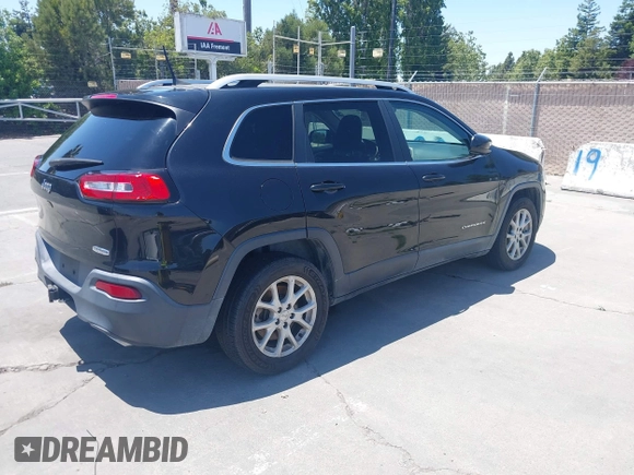 2016 Jeep Cherokee Latitude with VIN 1C4PJLCS8GW260180, listed as a IAAI auction lot 42649326 with 207,732 mi miles and . Bid and sale history available at DreamBid. Image 4.
