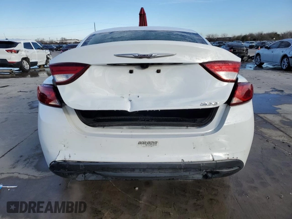2016 Chrysler 200 Touring z VIN 1C3CCCFB7GN192548, wystawiony jako Copart lot #86601554 z przebiegiem 114 912 mil mil oraz Szkoda całkowita • Salvage title. Historia ofert i sprzedaży dostępna na DreamBid. Obrazek 6.