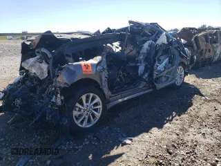 2024 Toyota Camry LE z VIN 4T1C11AK3RU190202, wystawiony jako Copart lot #43931555 z przebiegiem Nie podano mil oraz Szkody całkowita. Historia ofert i sprzedaży dostępna na DreamBid. Obrazek 1.