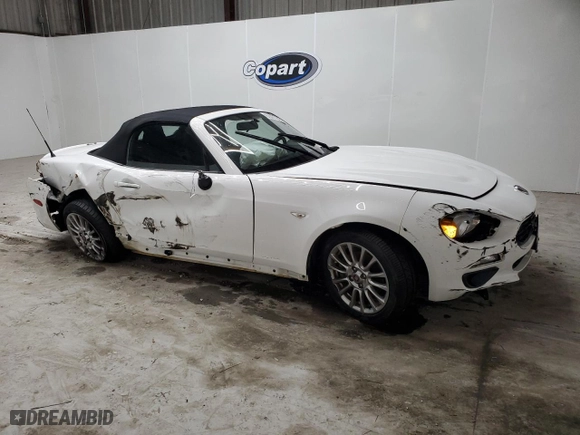 2017 FIAT 124 Spider Classica with VIN JC1NFAEK0H0106431, listed as a Copart auction lot 78158824 with 56,230 mi miles and Clean Title. Bid and sale history available at carsss.com. Image 4.