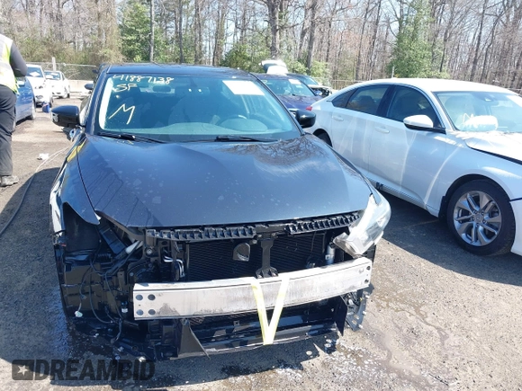 2016 Nissan Maxima SR with VIN 1N4AA6AP4GC419032, listed as a IAAI auction lot 41887138 with 164,208 mi miles and . Bid and sale history available at DreamBid. Image 13.