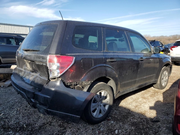 2009 Subaru Forester (Natl) X with VIN JF2SH61669H709944, listed as a Copart auction lot 83991294 with 136,099 mi miles and Salvage Title. Bid and sale history available at carsss.com. Image 3.