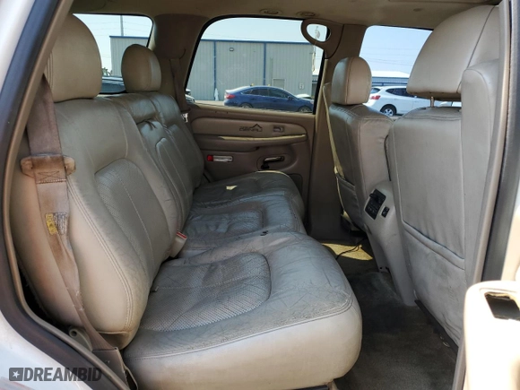 2002 GMC Yukon Denali with VIN 1GKEK63U62J340241, listed as a Copart auction lot 71122174 with 259,297 mi miles and Salvage Title. Bid and sale history available at carsss.com. Image 10.