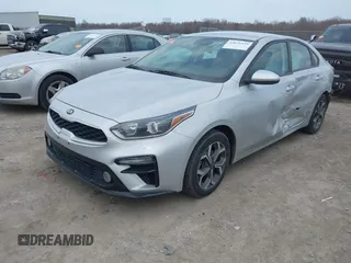2019 Kia Forte LXS z VIN 3KPF24AD1KE006039, wystawiony jako IAAI lot #42076523 z przebiegiem 70 775 mil mil oraz . Historia ofert i sprzedaży dostępna na DreamBid. Obrazek 18.
