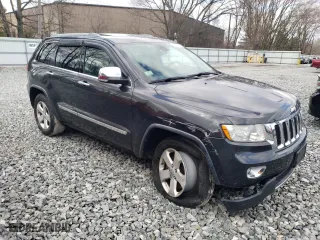 2011 Jeep Grand Cherokee Limited with VIN 1J4RR5GG9BC580700, listed as a Copart auction lot 52032135 with 235,343 mi miles and Clean Title. Bid and sale history available at carsss.com. Image 4.