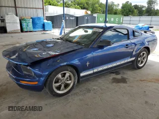 2006 Ford Mustang Standard with VIN 1ZVFT80N465246926, listed as a Copart auction lot 61452665 with 123,142 mi miles and Salvage title. Bid and sale history available at DreamBid. Image 1.