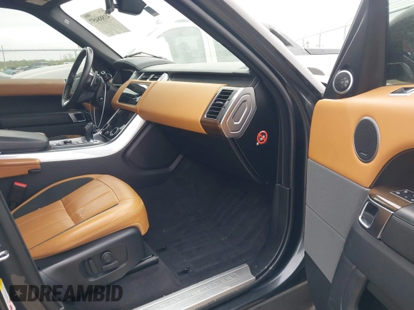 2018 Land Rover Range Rover Sport z VIN SALWR2RE3JA182033, wystawiony jako IAAI lot #41888457 z przebiegiem 103 941 mil mil oraz . Historia ofert i sprzedaży dostępna na DreamBid. Obrazek 5.