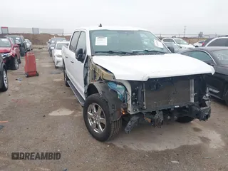 2019 Ford F-150 XL with VIN 1FTEW1C52KKF31886, listed as a IAAI auction lot 41593264 with 44,046 mi miles and . Bid and sale history available at carsss.com. Image 1.