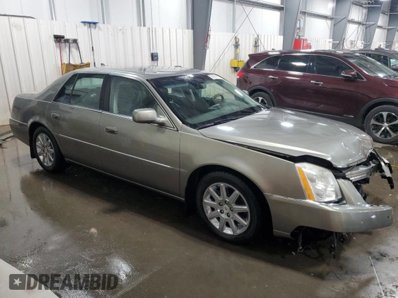 2011 Cadillac DTS Premium Collection z VIN 1G6KH5E68BU143689, wystawiony jako Copart lot #51861855 z przebiegiem 124 522 mil mil oraz Szkoda całkowita • Salvage title. Historia ofert i sprzedaży dostępna na DreamBid. Obrazek 4.