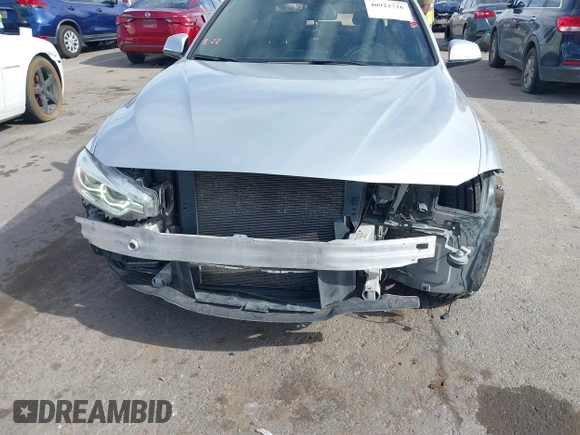 2018 BMW 3 Series 340i z VIN WBA8B3G54JNV01071, wystawiony jako IAAI lot #40922726 z przebiegiem 67 295 mil mil oraz . Historia ofert i sprzedaży dostępna na DreamBid. Obrazek 6.