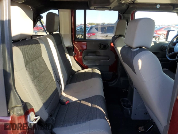 2007 Jeep Wrangler Unlimited X with VIN 1J4GB39177L124940, listed as a Copart auction lot 42505695 with 186,204 mi miles and Salvage title. Bid and sale history available at DreamBid. Image 11.