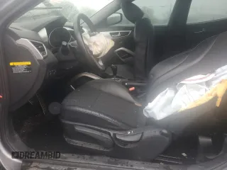 2015 Hyundai Veloster z VIN KMHTC6AD4FU241307, wystawiony jako Copart lot #53704525 z przebiegiem Nie podano mil oraz Szkoda całkowita • Salvage title. Historia ofert i sprzedaży dostępna na DreamBid. Obrazek 7.