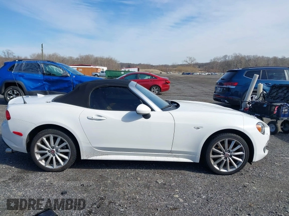 2020 FIAT 124 Spider Abarth with VIN JC1NFAEK9L0145379, listed as a IAAI auction lot 41608117 with 36,093 mi miles and . Bid and sale history available at DreamBid. Image 13.
