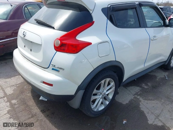 2013 Nissan Juke SL with VIN JN8AF5MVXDT217926, listed as a IAAI auction lot 41953051 with 94,503 mi miles. Bid and sale history available at carsss.com. Image 4.