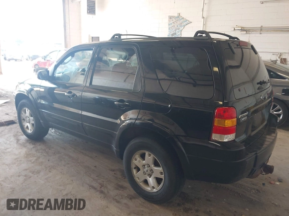 2006 Ford Escape Limited z VIN 1FMYU94166KC22761, wystawiony jako IAAI lot #42853449 z przebiegiem 180 841 mil mil oraz . Historia ofert i sprzedaży dostępna na DreamBid. Obrazek 3.
