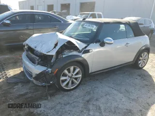 2015 MINI Convertible with VIN WMWZN3C50FT861992, listed as a Copart auction lot 84189754 with Not provided miles and Salvage title. Bid and sale history available at DreamBid. Image 1.