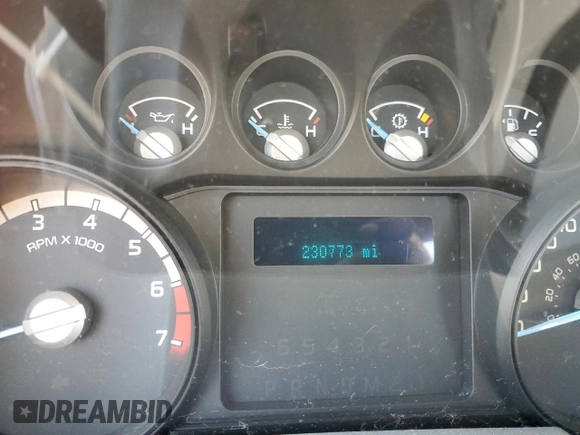 2015 Ford Super Duty F-250 SRW XL with VIN 1FTBF2A67FEA53392, listed as a Copart auction lot 76402294 with 230,773 mi miles and Clean Title. Bid and sale history available at carsss.com. Image 9.