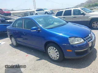 2008 Volkswagen Jetta S z VIN 3VWJZ71K38M015293, wystawiony jako IAAI lot #42438127 z przebiegiem 215 376 mil mil oraz . Historia ofert i sprzedaży dostępna na DreamBid. Obrazek 1.