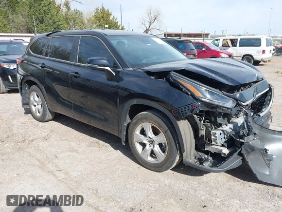 2023 Toyota Highlander L z VIN 5TDKDRBH8PS039060, wystawiony jako IAAI lot #41794375 z przebiegiem 47 745 mil mil oraz . Historia ofert i sprzedaży dostępna na DreamBid. Obrazek 1.