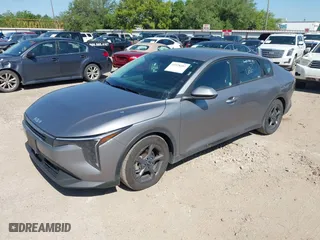2025 Kia K4 LXS with VIN 3KPFT4DE0SE039180, listed as a IAAI auction lot 41978207 with 8,925 mi miles. Bid and sale history available at carsss.com. Image 17.