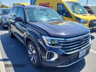2024 Volkswagen Atlas SE with VIN 1V2HR2CA7RC565297, listed as a IAAI auction lot 42844488 with 24,398 mi miles and . Bid and sale history available at DreamBid. Image 45.