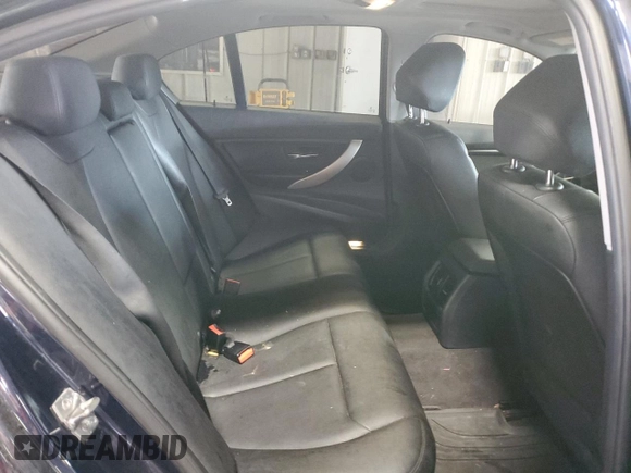 2014 BMW 3 Series 320i xDrive with VIN WBA3C3C51EF983706, listed as a Copart auction lot 61472895 with 167,549 mi miles and Non repairable. Bid and sale history available at DreamBid. Image 10.