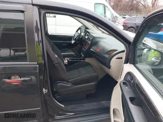 2016 Dodge Grand Caravan SXT with VIN 2C4RDGCG6GR204301, listed as a IAAI auction lot 41605016 with 93,400 mi miles. Bid and sale history available at carsss.com. Image 5.