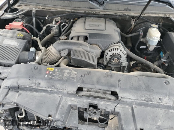 2011 Chevrolet Suburban LT with VIN 1GNSKJE36BR333157, listed as a Copart auction lot 50196875 with 147,448 mi miles and Salvage Title. Bid and sale history available at carsss.com. Image 13.