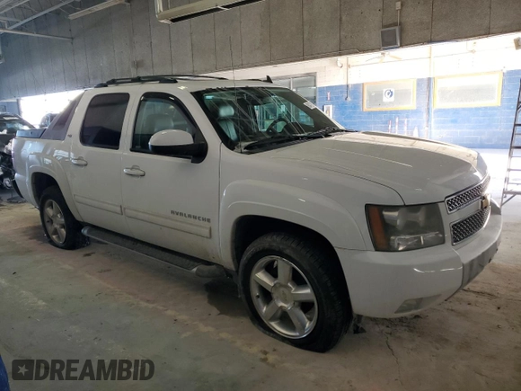 2011 Chevrolet Avalanche LT with VIN 3GNTKFE37BG206998, listed as a Copart auction lot 88472885 with 142,538 mi miles and Non repairable. Bid and sale history available at DreamBid. Image 4.