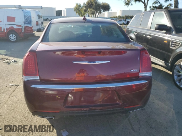 2018 Chrysler 300 Touring with VIN 2C3CCAAG1JH330981, listed as a Copart auction lot 44651745 with 30,962 mi miles and Salvage Title. Bid and sale history available at carsss.com. Image 6.
