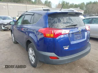 2015 Toyota RAV4 LE with VIN 2T3BFREV0FW408275, listed as a IAAI auction lot 42031636 with 118,200 mi miles and . Bid and sale history available at carsss.com. Image 14.