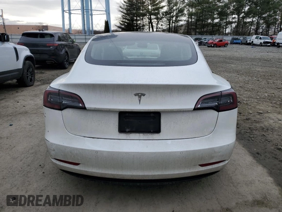 2022 Tesla Model 3 z VIN 5YJ3E1EA5NF324625, wystawiony jako Copart lot #46974745 z przebiegiem 106 617 mil mil oraz Szkoda całkowita • Salvage title. Historia ofert i sprzedaży dostępna na DreamBid. Obrazek 6.