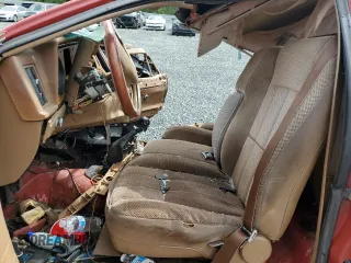 1987 Ford Ranger with VIN 1FTBR10T7HUC19721, listed as a Copart auction lot 83959854 with 33,497 mi miles and Salvage Title. Bid and sale history available at DreamBid. Image 7.