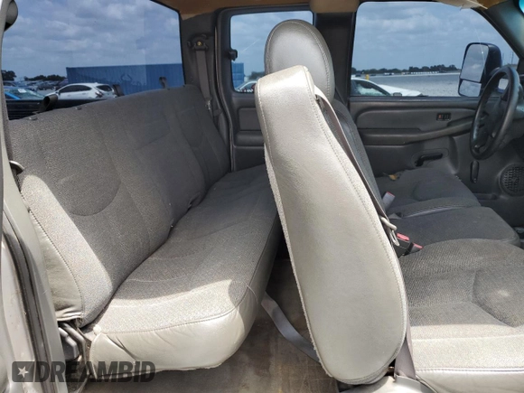 2004 Chevrolet Silverado 1500 LS with VIN 2GCEC19VX41154291, listed as a Copart auction lot 55132725 with 209,356 mi miles and Salvage Title. Bid and sale history available at DreamBid. Image 10.