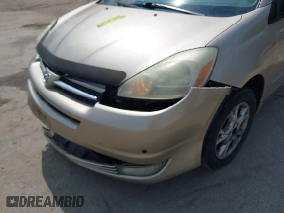 2005 Toyota Sienna XLE with VIN 5TDBA22CX5S049025, listed as a IAAI auction lot 42071795 with 237,858 mi miles. Bid and sale history available at carsss.com. Image 6.