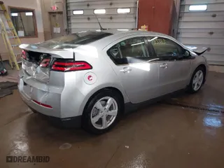 2014 Chevrolet Volt with VIN 1G1RH6E45EU150046, listed as a IAAI auction lot 41385385 with 161,930 mi miles. Bid and sale history available at carsss.com. Image 4.