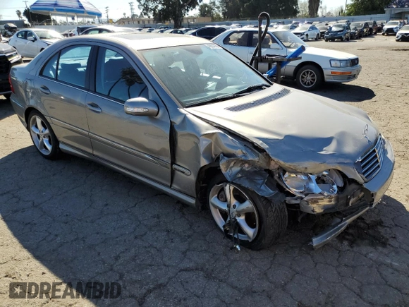 2006 Mercedes-Benz C 230 Sport с VIN WDBRF52H56A915112, выставлен на аукционе Copart как лот 46604005 с пробегом 88 624 миль миль и Списание • Salvage title. История ставок и продаж доступна на DreamBid. Изображение 4.