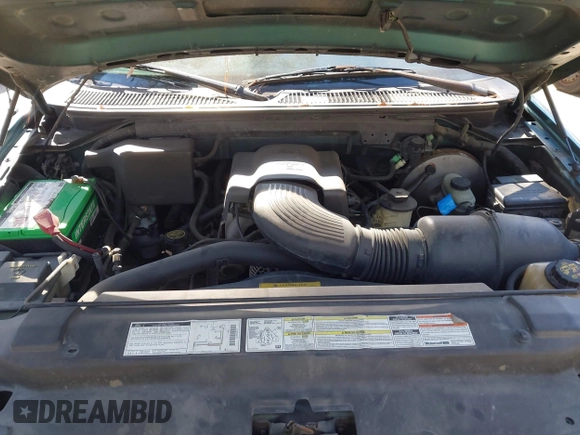 1997 Ford F-150 XL with VIN 1FTDX1860VNA37152, listed as a IAAI auction lot 41713372 with 200,777 mi miles. Bid and sale history available at carsss.com. Image 10.