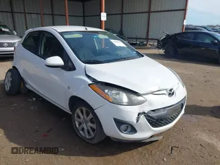 2013 Mazda 2 Touring z VIN JM1DE1LY5D0155515, wystawiony jako IAAI lot #41686246 z przebiegiem 133 364 mil mil oraz . Historia ofert i sprzedaży dostępna na DreamBid. Obrazek 1.