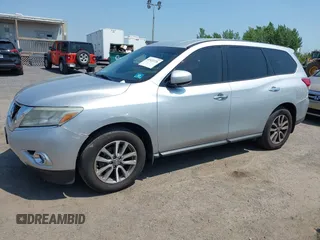 2014 Nissan Pathfinder S z VIN 5N1AR2MMXEC663371, wystawiony jako IAAI lot #42422226 z przebiegiem 141 844 mil mil oraz . Historia ofert i sprzedaży dostępna na DreamBid. Obrazek 6.