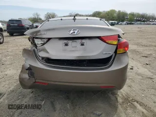 2013 Hyundai Elantra GLS z VIN 5NPDH4AE5DH272290, wystawiony jako Copart lot #53835355 z przebiegiem 137 289 mil mil oraz Szkoda całkowita • Salvage title. Historia ofert i sprzedaży dostępna na DreamBid. Obrazek 6.