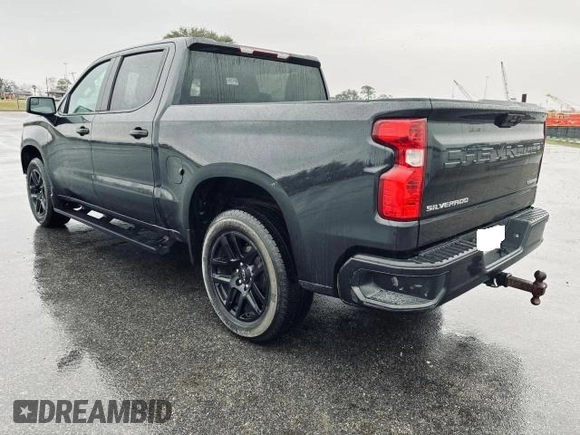 2022 Chevrolet Silverado 1500 Custom with VIN 1GCPABEK7NZ633597, listed as a Copart auction lot 46807225 with 32,531 mi miles and Salvage Title. Bid and sale history available at DreamBid. Image 3.
