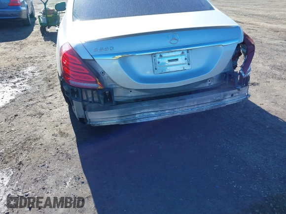 2014 Mercedes-Benz S-Class S 550 with VIN WDDUG8CB9EA032946, listed as a IAAI auction lot 41925030 with 15,304 mi miles. Bid and sale history available at carsss.com. Image 19.