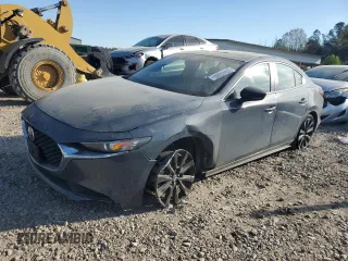 2023 Mazda 3 S Carbon Edition z VIN 3MZBPBCM8PM358563, wystawiony jako Copart lot #50646365 z przebiegiem 38 194 mil mil oraz Szkoda całkowita • Salvage title. Historia ofert i sprzedaży dostępna na DreamBid. Obrazek 1.