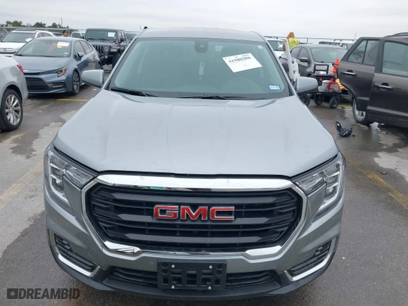 2024 GMC Terrain SLE with VIN 3GKALMEG4RL381266, listed as a IAAI auction lot 41580286 with 3,698 mi miles. Bid and sale history available at carsss.com. Image 12.