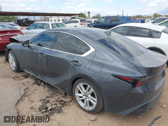 2021 Lexus IS 300 z VIN JTHC81F21M5046836, wystawiony jako IAAI lot #42191966 z przebiegiem 41 806 mil mil oraz . Historia ofert i sprzedaży dostępna na DreamBid. Obrazek 3.