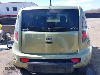 2010 Kia Soul + with VIN KNDJT2A25A7079729, listed as a IAAI auction lot 41882189 with 146,367 mi miles. Bid and sale history available at carsss.com. Image 16.
