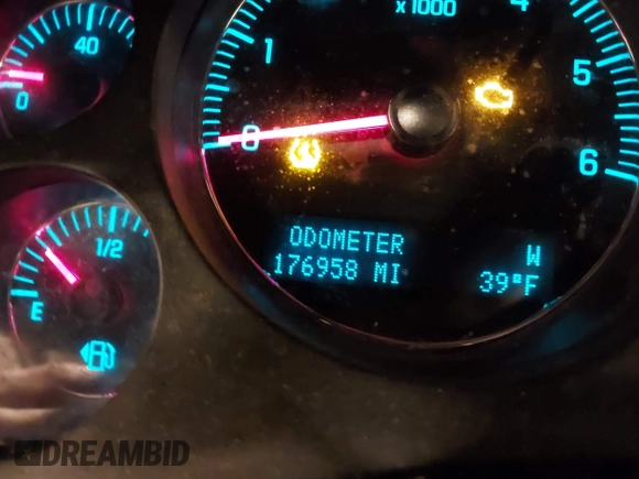 2010 Chevrolet Tahoe LS с VIN 1GNMCAE09AR233659, выставлен на аукционе IAAI как лот 41961238 с пробегом 176 958 миль миль и . История ставок и продаж доступна на DreamBid. Изображение 15.
