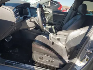 2020 Volkswagen Jetta GLI S z VIN 3VW6T7BU9LM027769, wystawiony jako Copart lot #88870035 z przebiegiem Nie podano mil oraz Szkoda całkowita • Salvage title. Historia ofert i sprzedaży dostępna na DreamBid. Obrazek 7.