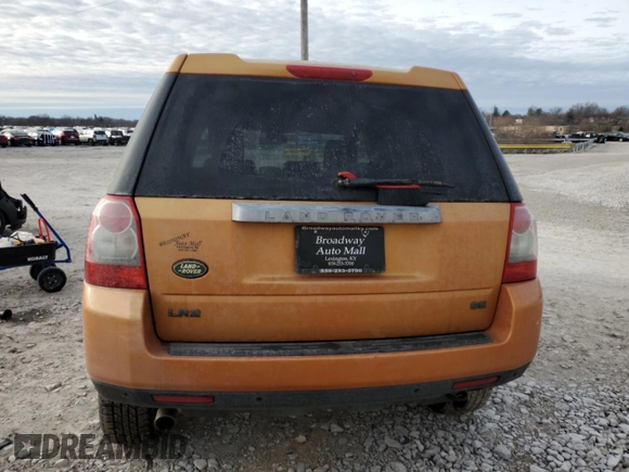 2008 Land Rover LR2 SE z VIN SALFS24N88H014899, wystawiony jako Copart lot #43229995 z przebiegiem 175 499 mil mil oraz Szkoda całkowita • Salvage title. Historia ofert i sprzedaży dostępna na DreamBid. Obrazek 6.